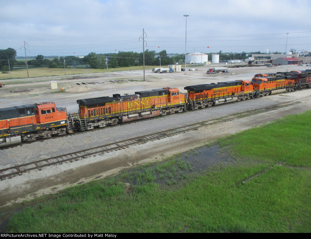 BNSF 1004